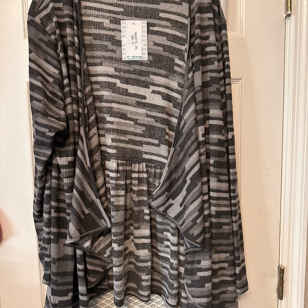 LuLaRoe Nanette Layering Piece
